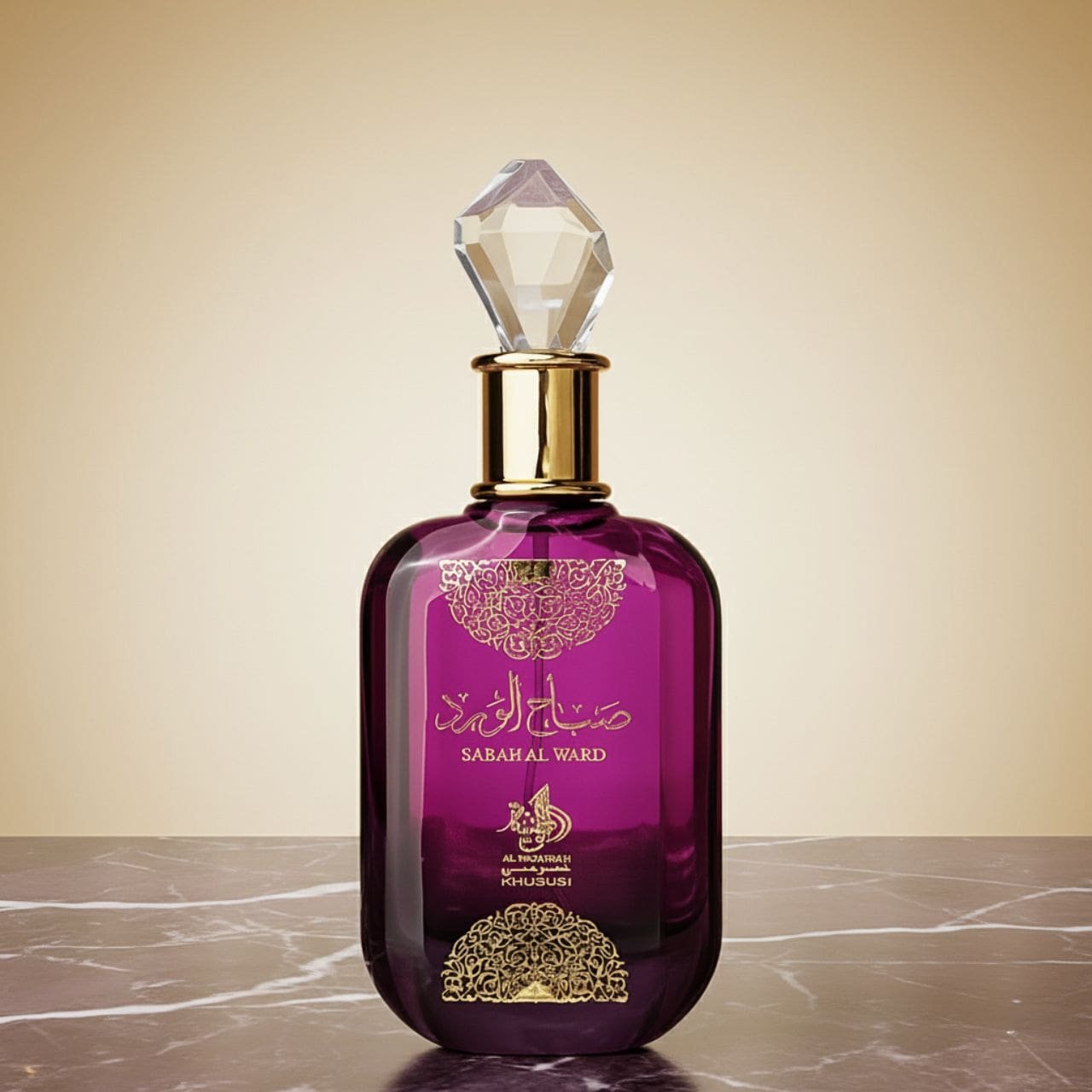 Frasco do perfume Sabah Al Ward Al Wataniah com visual floral elegante.