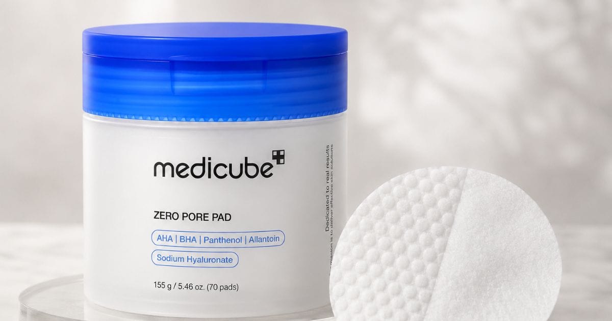 Embalagem e discos esfoliantes coreanos Medicube Zero Pore Pad 2.0 usados no cuidado de poros aparentes e textura